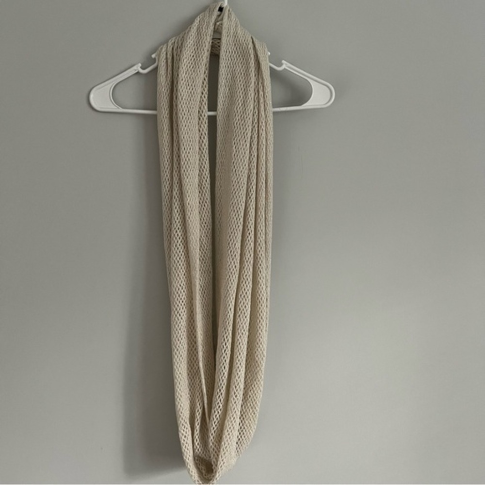 Steve Madden Cream and Gold Metallic Knit Infinity Scarf